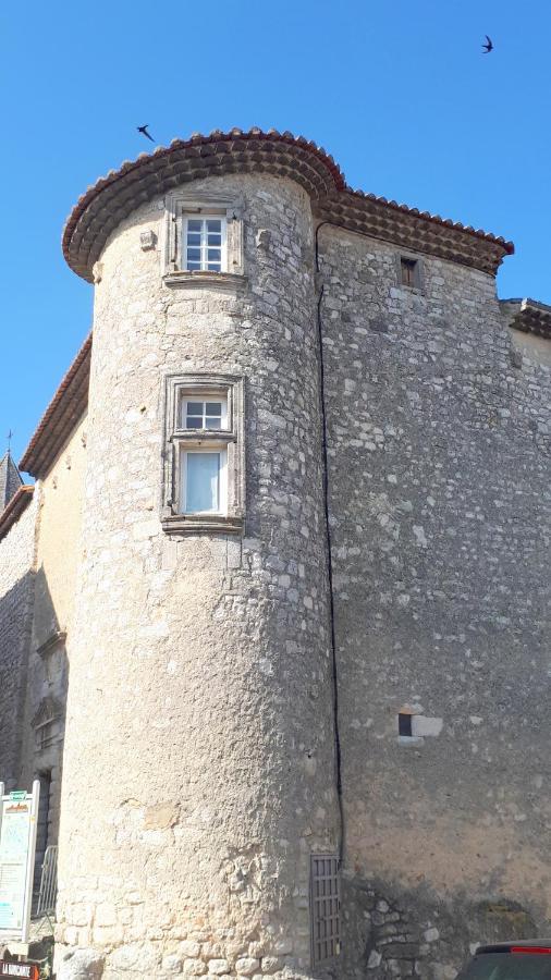 La Garde Adhemar, L'Escalier Medieval Экстерьер фото