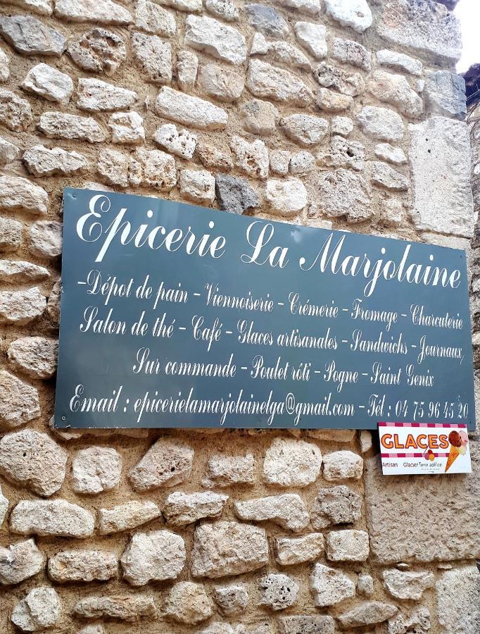 La Garde Adhemar, L'Escalier Medieval Экстерьер фото