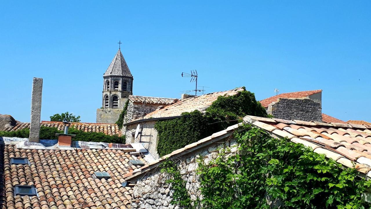 La Garde Adhemar, L'Escalier Medieval Экстерьер фото